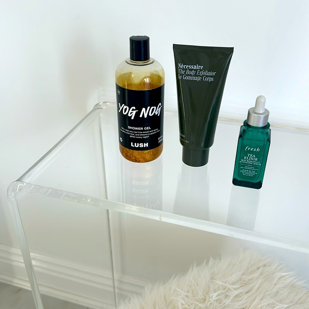 SKINCARE BODYCARE Lush Necessaire Fresh Serum Bundle